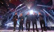 Take That au X Factor 12-12-2010 1d9b61111016872