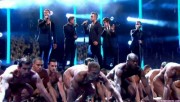TT au Royal Variety Performance at Londres 09-12-2010 - Page 2 3aee9d111762367
