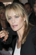 2d1220123060381.jpg
